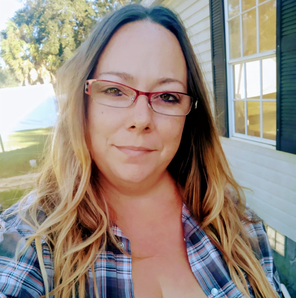 Meet your Posher, Cortney